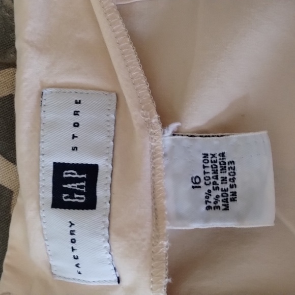 Gap skirt - Picture 2 of 3